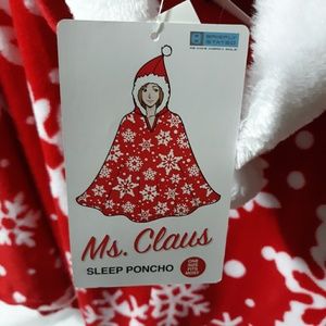 Mrs. Clause winter pancho